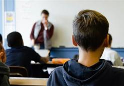 Uzmanlar uyardı: Okul şiddeti ani bir patlama değil, önceden verilen bir sinyaldir! 'Çocuğun sessiz olması sorun olmadığı anlamına gelmiyor'