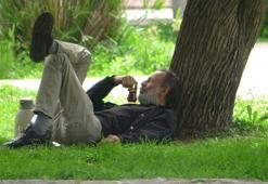 Adana’da yaz sıcağı başladı! Vatandaşlar serin yerlere akın etti