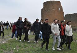 Turizm Haftası’nda tarih ve doğa iç içe: Ani Örenyeri’nde unutulmaz yürüyüş
