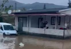Nurdağı’nda sağanak sonrası yollar göle döndü