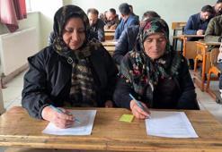 Yüksekovalı çiftçiler sınavda ter döktü! Meralardan sınıflara indiler