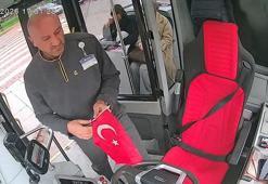 Malatya'dan yürek ısıtan görüntü! Bir an bile düşünmeden otobüsü durdurdu