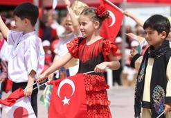 Dünyanın tek çocuk bayramı! 106 yıllık gururumuz, coşkumuz: 23 Nisan kutlu olsun