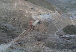 6 gündür kapalıydı: Hakkari Van arasında ulaşım sağlandı!