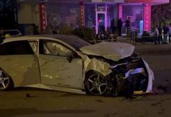 Adana'da otomobil ile 2 cipin karıştığı zincirleme kazada 1 kişi hayatını kaybetti