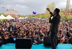 Muş Korkut'ta 8. Lale Festivali renkli görüntülerle gerçekleştirildi