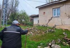 Kırıkkale'de yağış sonrası toprak kaydı, 9 yapı zarar gördü