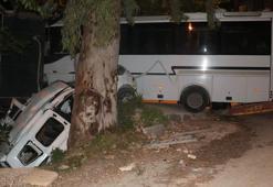Midibüsün hafif ticari araca çarptığı kazada 2 kişi ağır yaralandı