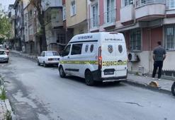 Küçükçekmece'de sokak ortasında çatışma! Motosikletle gelip dehşet saçtılar