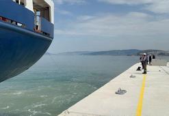 Zonguldak'ın Alaplı Limanı'nda tarihi gün yaşandı, yeni rıhtıma ilk gemi yanaştı