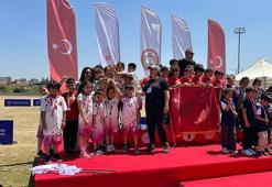 Petrol Ofisi rüzgarı: Halat çekmede il birinciliği, üç branşta üç kupa!