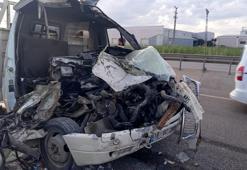Karacabey'de kamyonet ile TIR çarpıştı 1 kişi hayatını kaybetti