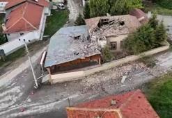 Eskişehir’de yıldırımın düştüğü minare yıkıldı, camide temizlik yapan imam yaralandı