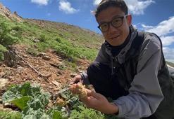 Japonya’dan kalkıp Hakkari’ye geldi, Yüksekova dağlarına çıktı! Tek bir amaç için kilometrelerce yol katetti