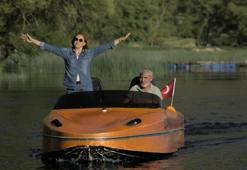 Denizli'de kendi tasarımıyla turist gezdiriyor: Gören bir daha bakıyor