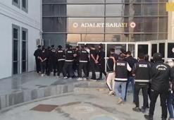 Hatay'da esnafı haraca bağlayan çeteye dev operasyon: 28 kişi tutuklandı! 'Kadınlara zorla fuhuş yaptırıp boş senet imzalatıyorlardı'