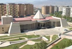 Kahramanmaraş'ta bir devir kapanıyor: Necip Fazıl Kısakürek Kültür Merkezi yıkılıyor! Yeni proje için düğmeye basıldı