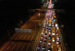 Yurtta bayram göçü başladı: Otoyolların kesişim noktasında trafik durdu