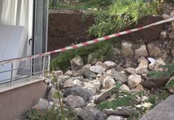 Amasya’da sağanak sonrası 5 katlı binanın istinat duvarı çöktü