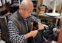 Giyen bir daha kot pantolon giymiyor: İğneyle kuyu kazarak ata mirasını yaşatıyorlar!