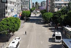 Adana'da 9 günlük tatili duyan akın etti: Dev bulvarlar bomboş kaldı, metropol hayalet şehre döndü!
