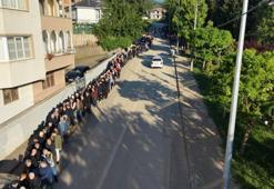 Bursa'da 60 yıldır süren gelenek! 1 kilometrelik kuyruk oluştu