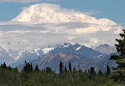 Alaska'daki McKinley Dağı'ndan düşen 3 Letonyalı hayatını kaybetti