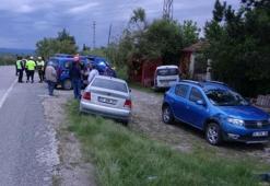 Taşköprü’de üç araç çarpıştı 5 kişi yaralandı