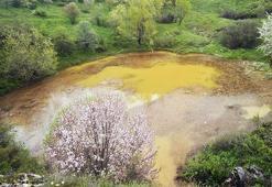 Sivas'ta efsanelere konu olan Dipsizgöl renk değiştirdi, ziyaretçileri hayal kırıklığı yaşadı