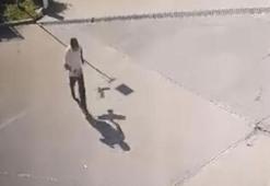 Karganın saldırısına uğradı kaçarken taklalar attı, o anlar kamerada