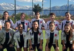 5x5 Futbol Sokaklar Bizim Turnuvasında şampiyon Gençler Gücü