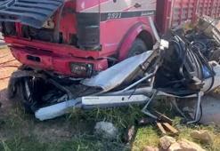 Şanlıurfa'da korkunç kaza: Otomobil, kamyonun altına girdi