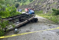 Düzce’de uçuruma yuvarlanan çekicinin şoförü hayatını kaybetti