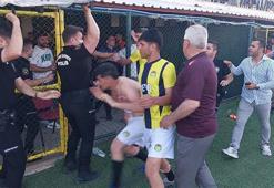 Şampiyonluk maçı savaş alanına döndü: 5 kırmızı kart ve saha dışı kavga!
