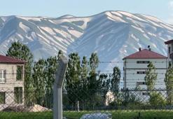 Hakkari'nin dağlarında şekillendi: Görenler şaşırıyor