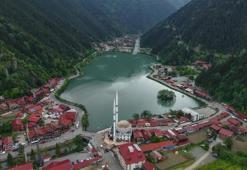 Uzungöl'de turizm hareketliliği! Turist sayısında dev patlama: Rezervasyonlar kapış kapış gidiyor