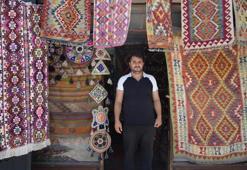 Bu işi yapan sadece 3 kişi kaldı! Köy köy gezip topluyor! Bulduğu parçalar servet değerinde satılıyor