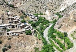 Görenlerin dili tutuluyor, tam 300 yıldır ayakta: Kat kat yükselen o evlerin sırrı çözüldü