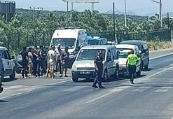 Kavşakta meydana gelen zincirleme trafik kazasında 3 araç birbirine girdi