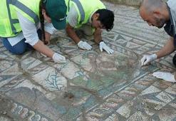 Dünyada eşi benzeri yok! Aspendos’ta heyecan veren keşif: Nehir tanrısı genç Eurymedon mozaiği gün yüzüne çıktı!