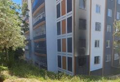 Evde çıkan yangında 4 kişi hastaneye kaldırıldı