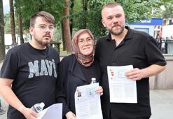 YKS sınavında aile heyecanı: Anne ve iki oğlu aynı okulda üniversite sınavına girdi