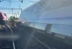 Polonya’da iki yolcu treni çarpıştı kazada 2 kişi yaralandı