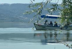 Bursa'da turizm sezonu patladı: Kayıklar sahile indirildi, motorlar yeniden çalıştı