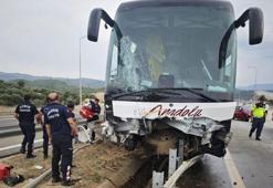 Aydın-Denizli otoyolunda feci kazada yolcu otobüsü bariyerlere çarptı