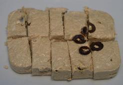 Zeytinli Türk kahvesinin ardından zeytin helvası