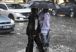 Meteoroloji ve AKOM'dan İstanbul için sağanak yağış ve dolu uyarısı peş peşe geldi