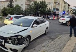 Bingöl’de iki otomobil çarpıştı 2 kişi yaralandı