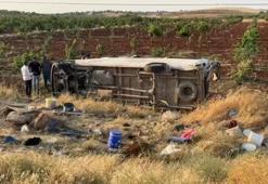 Suruç'ta tarım işçilerini taşıyan minibüs şarampole devrildi