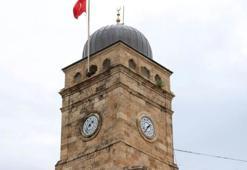Antalya'da zaman bir durup bir çalışıyor: 3,5 milyonluk saat binlerce kişiyi yanılttı